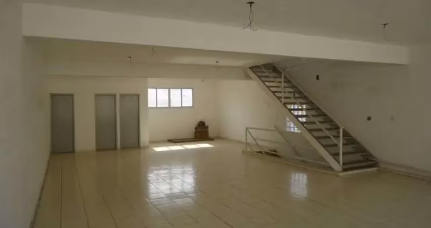 Prédio para alugar na Rua Francisco Borges, Bom Retiro, São Paulo