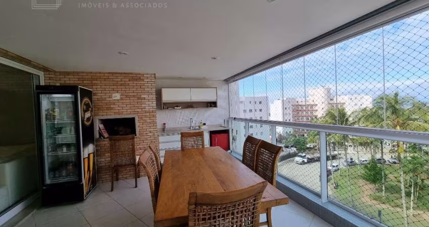 Apartamento pé na areia com vista para o mar à venda em Riviera de São Lourenço