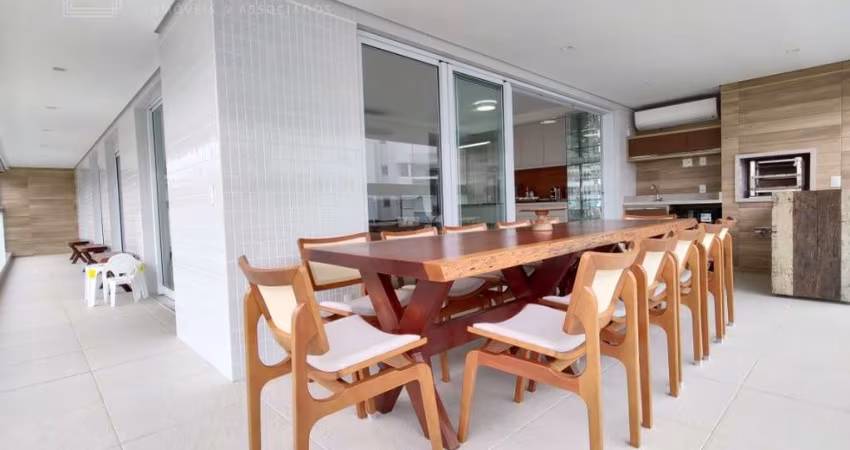 Apartamento pé na areia à venda na Riviera de São Lourenço no módulo 7