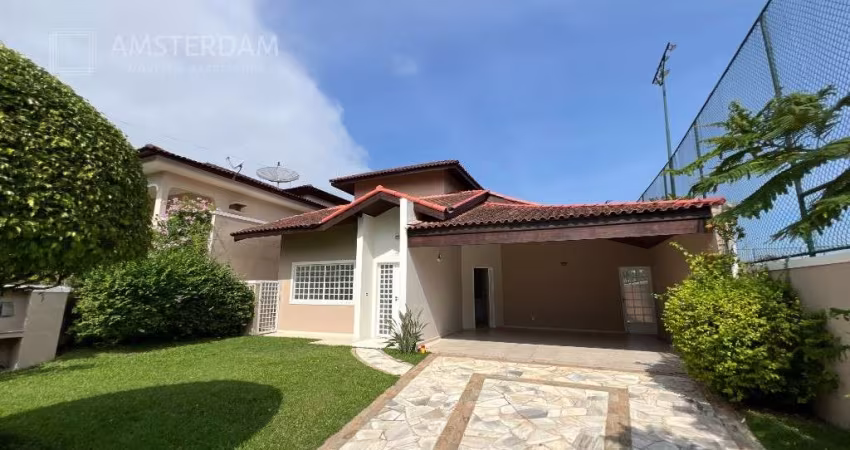 CASA PARA LOCAÇÃO ANUAL EM CONDOMÍNIO FECHADO NO MAITINGA BERTIOGA