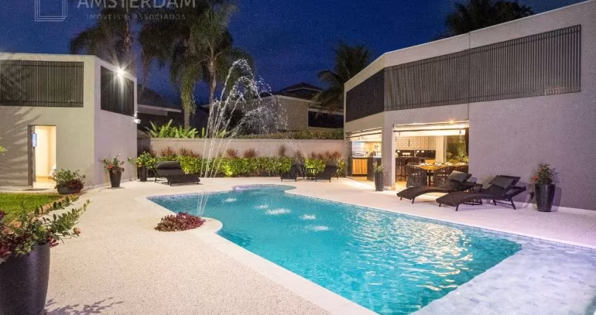 Riviera de São Lourenço - Casa com 6 súites no Módulo 5 a 200 metros da praia.