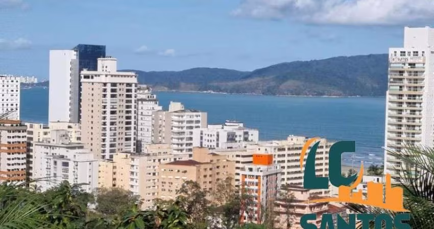 Casa, vista livre e panorâmica, no Morro Santa Therezinha, em Santos