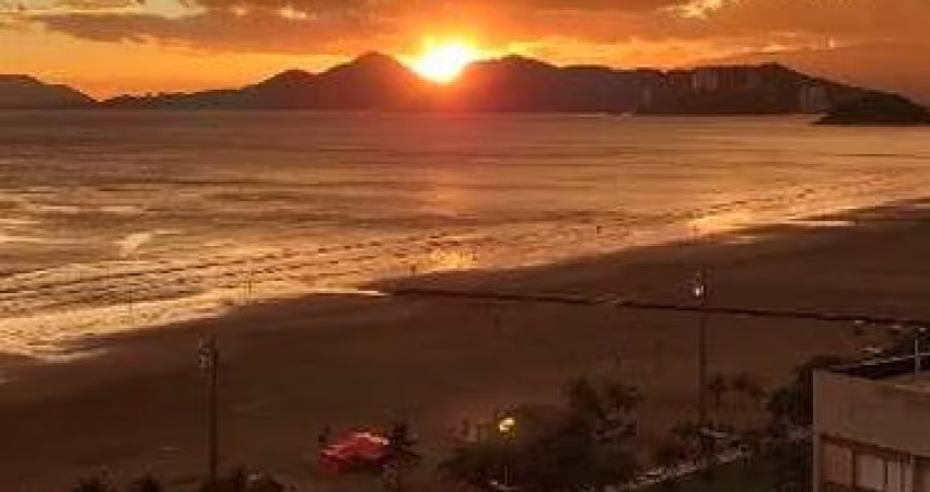 Apartamento com vista para o mar no Boqueirão  142m², 3 dorms, andar alto, sala ampla, área de serviço com vista, portaria 24h, 1 vaga suficiente