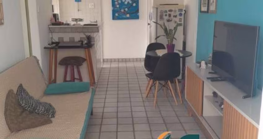 Gonzaga  Apto 1 dorm, varanda c/ vista livre, cozinha americana, 45m². Uma quadra da praia, ao lado do Shopping Miramar. Elevador e portaria 24h.