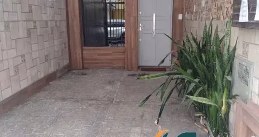 Casa com 2 quartos à venda na Rua Goiás, 154, Gonzaga, Santos