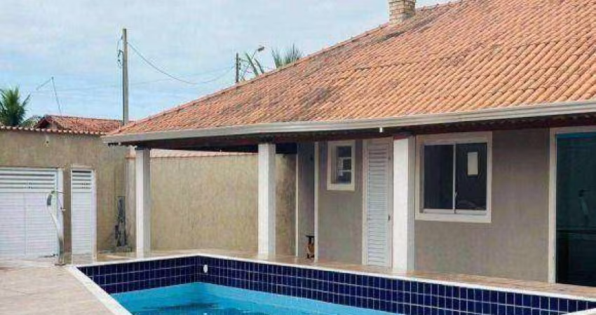 Casa com Piscina na praia de Itanhaem, garantindo todo o conforto, lazer e segurança para você e sua família!