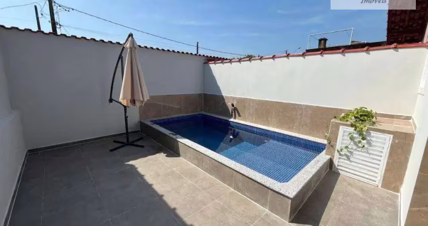 Casa com piscina, 2 quartos à venda,  R$ 379.900 - Praia de Mongaguá/SP