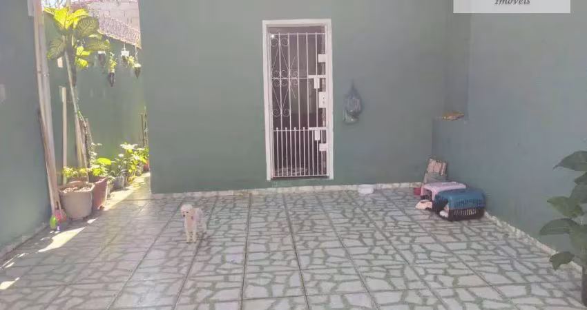 Sobrado com 3 Quartos á 400 metros da praia à venda, 174 m² por R$ 320.000 - Agenor de Campos - Mongaguá/SP