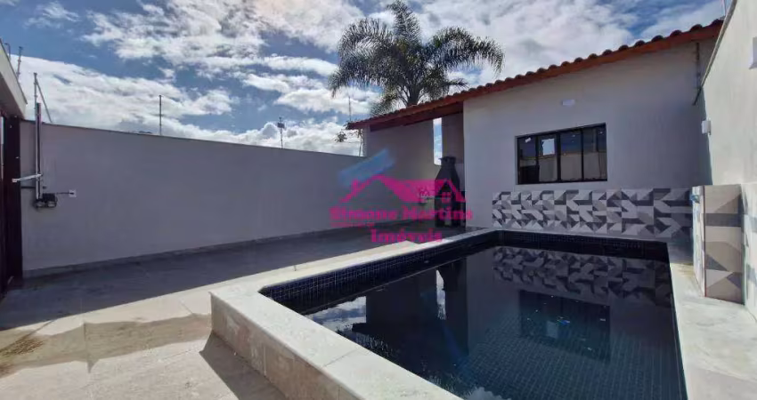 Casa nova com 02 dormitórios e amplo espaço de quintal na praia de itanhaém