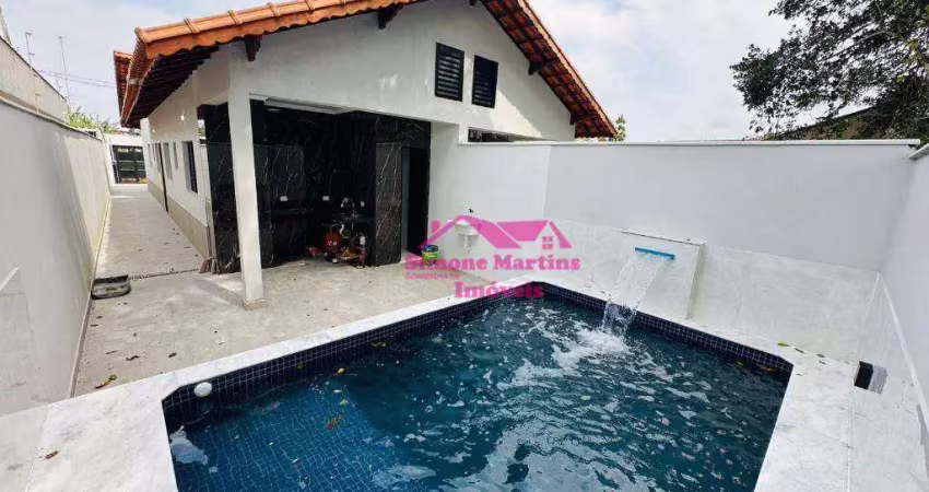 Casa nova com piscina e 03 dormitórios à venda na praia de itanhaém