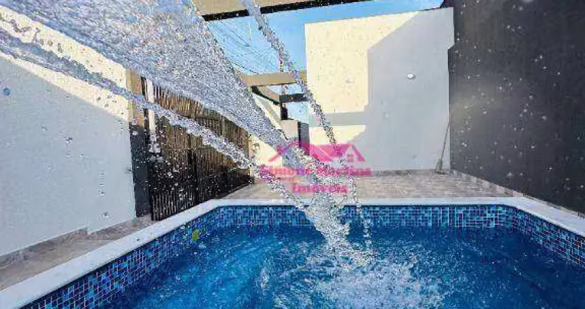 Casa nova com 02 dormitórios e piscina em localização privilegiada
