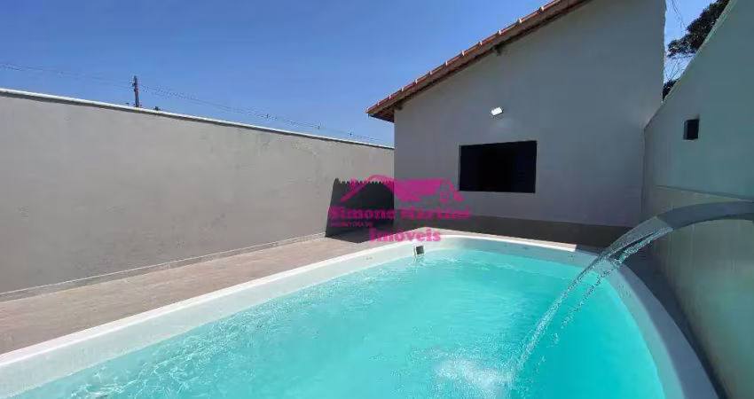 Casa isolada toda revitalizada com piscina na praia de mongaguá
