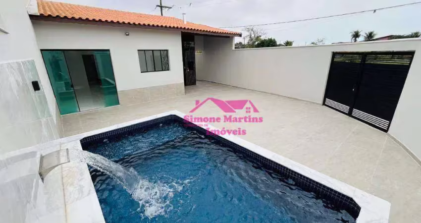 Casa nova em rua pavimentada e 03 quartos á venda na praia de itanhaém