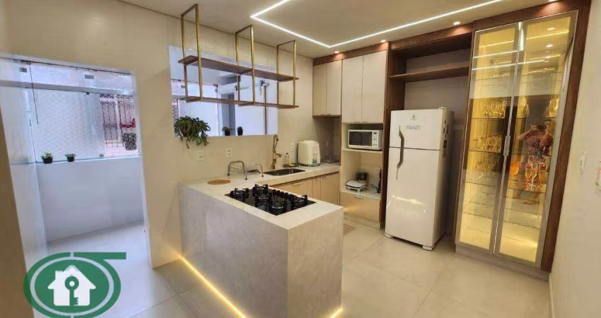 Oportunidade Única! Apartamento Totalmente Reformado na Ponta da Praia – Santos/SP.