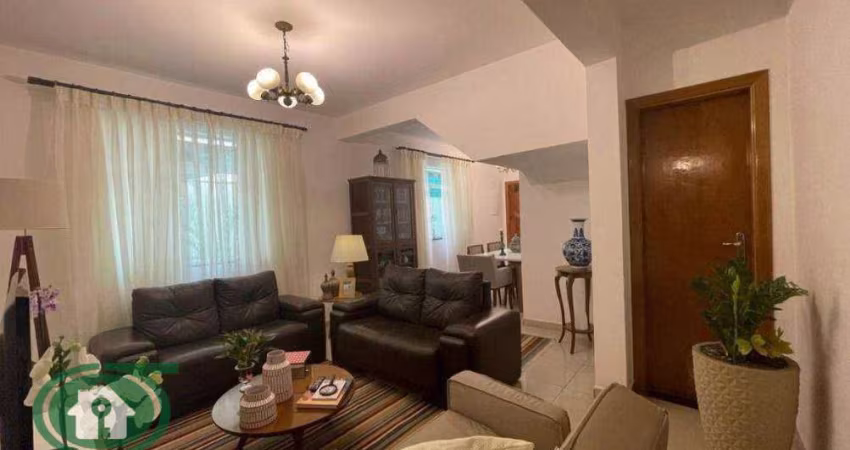 Casa Sobreposta Térrea à Venda no Embaré – Santos/SP | 3 Suítes, Quintal, Piscina e Churrasqueira