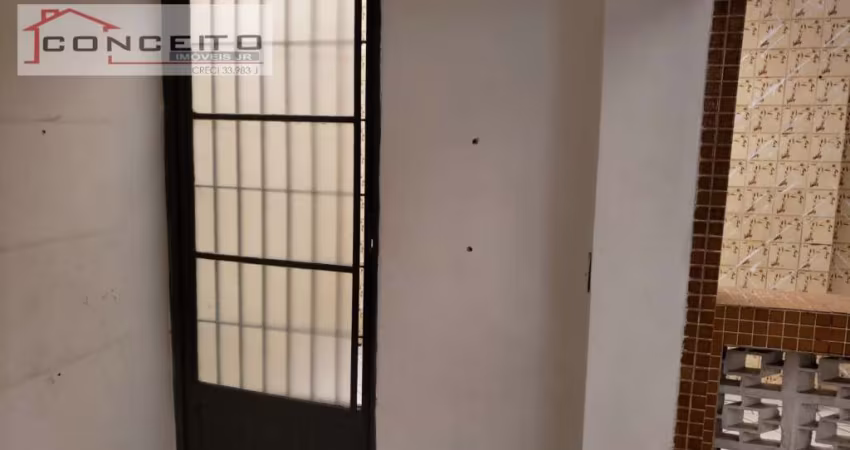 Casa Comercial em Água Branca  -  São Paulo