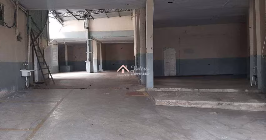Galpão e Salão Comercial no Bairro Campestre com 387m²