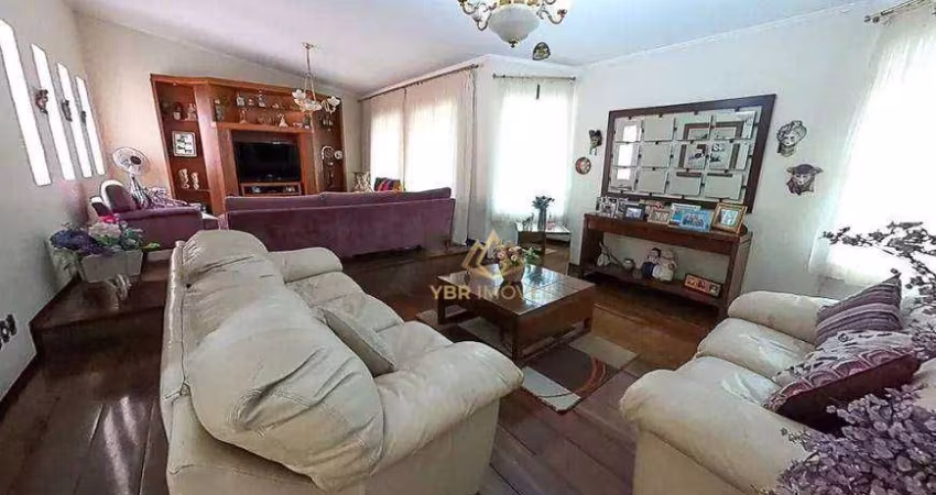 Sobrado com 3 dormitórios à venda, 279 m² por R$ 660.000,00 - Jardim Santo André - Santo André/SP