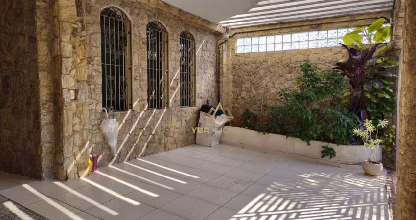 Sobrado com 3 dormitórios à venda, 245 m² por R$ 848.000 - Vila Francisco Matarazzo - Santo André/SP