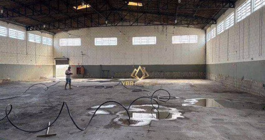Galpão para Alugar, 950 m² por R$ 32.000/Mês