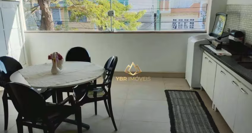Lindo sobrado no jardim pilar, amplo, 3 dormitórios, sendo 1 suíte