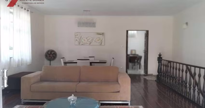Sobrado com 4 dormitórios à venda, 230 m² por R$ 1.288.000,00 - Boqueirão - Santos/SP