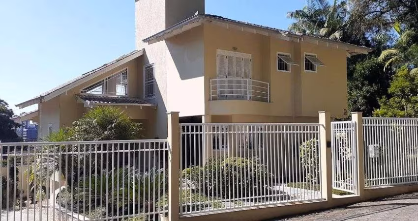 CASA no ANITA GARIBALDI com 3 quartos para VENDA, 283 m²
