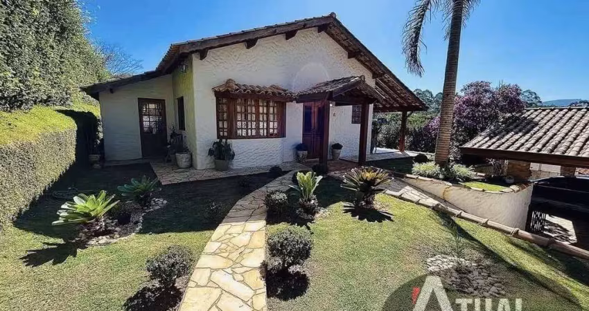 Linda chacara a venda em condominio a 2,5 km do centro de mairipora.