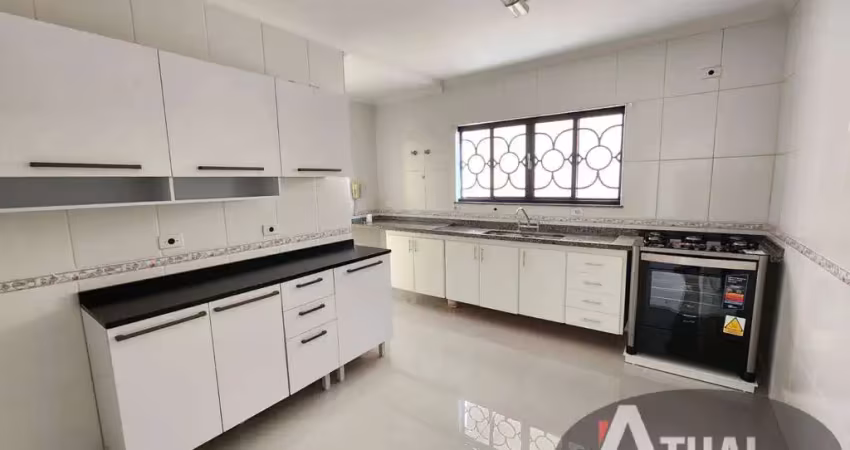 Casa  para locação em condomínio - próximo ao Centro de Atibaia.