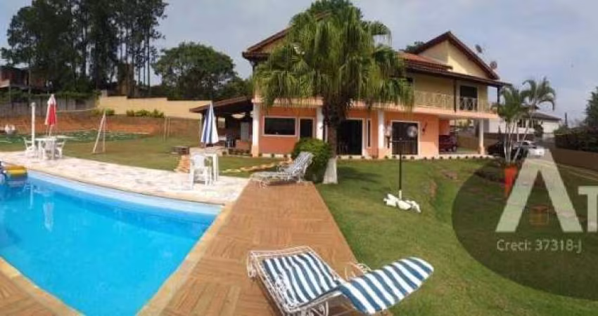 Chácara á venda- 2.000 m² - com linda vista para Pedra Grande em Atibaia/SP