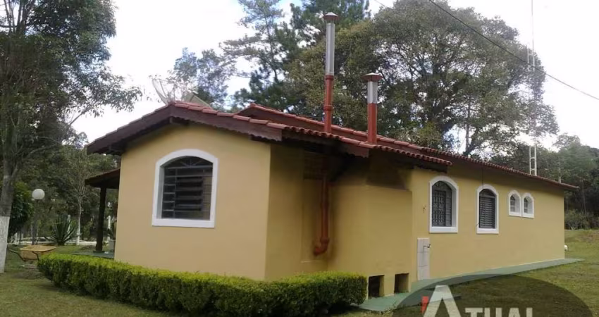 Sitio á venda com 5 alqueies em Nazare Paulista/SP