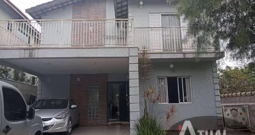 Casa sobrado a venda em condomínio Atibaia 1.350,000,00.