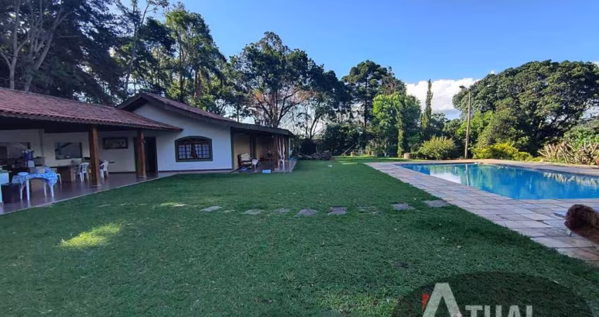 Sitio a venda em Atibaia com área de 36.000 m² a 4 km da Fernão dias.