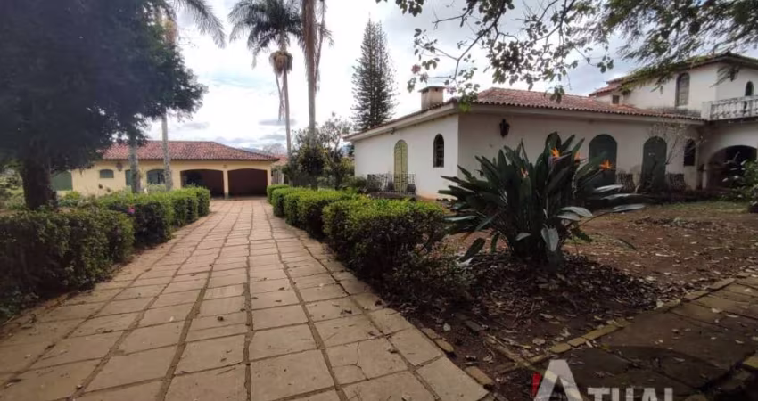 Casa á venda - 834 m² em Piracaia-no jardim santos reis- de construção
