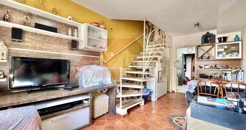 Venda de Casa em Condomínio em Cotia-SP, Jardim da Glória: 2 Quartos, 1 Banheiro, 2 Vagas de Garagem e 60,48 m² de Área.