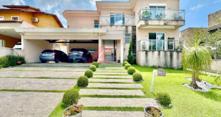 Imperdível! Casa de alto padrão à venda em condomínio de luxo em Jandira-SP, 4 suítes, 6 vagas, 489,49 m².