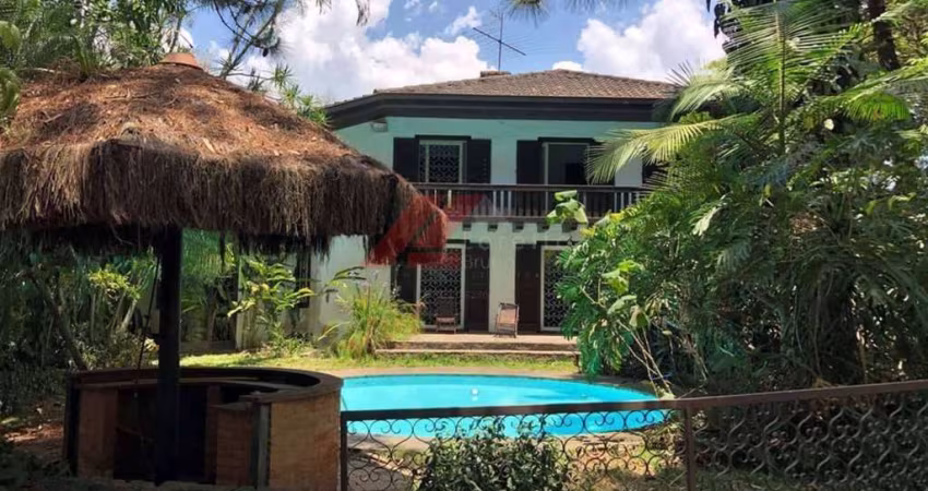 Chácara de luxo à venda ou locação em Carapicuíba-SP, bairro Chácara São João: 3 quartos, 3 suítes, 3 salas, 5 banheiros, 6 vagas, 698,75 m².