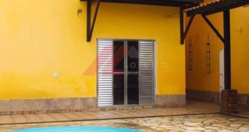Imperdível Casa à Venda em Cotia-SP, Jardim Miranda: 5 Quartos, 1 Suíte, 1 Sala, 4 Banheiros, 4 Vagas, 374,19 m²!