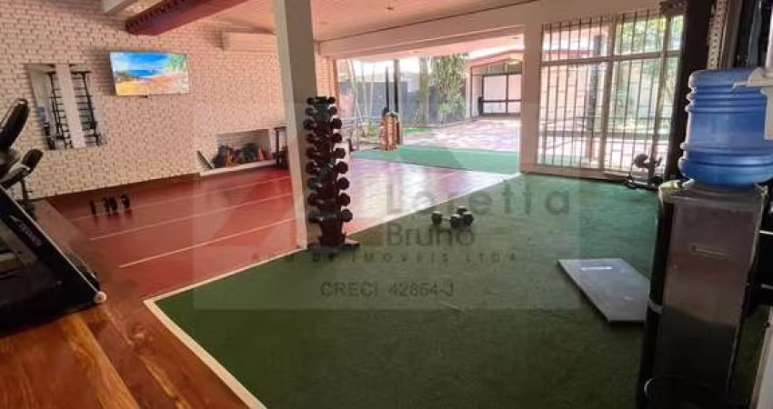 Espetacular Casa à Venda em São Paulo-SP, no Jardim Guedala: 4 Quartos, 5 Banheiros, 8 Vagas de Garagem!