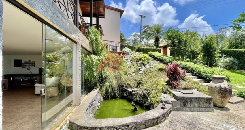 Casa de luxo em condomínio à venda em Embu das Artes-SP, Jardim Indaiá: 4 quartos, 2 suítes, 5 banheiros, 3 vagas, 445,45m².