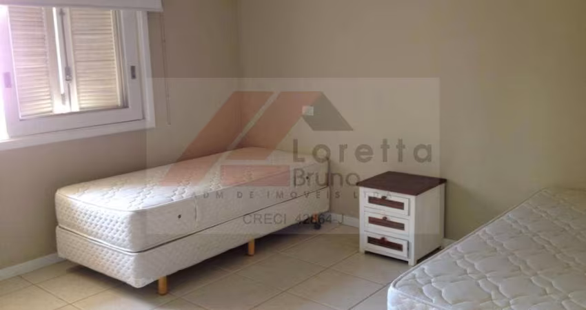 Casa em Condomínio de Alto Padrão na Praia da Baleia, São Sebastião-SP: 5 quartos, 5 suítes, 6 banheiros, 2 vagas, 318m² de área. Privacidade garantida!
