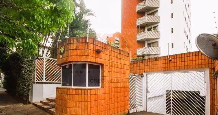Excelente apartamento, com 160m, em prédio 1 por andar, 3 dormitórios (sendo 1 suíte), 3 vagas de garagem.