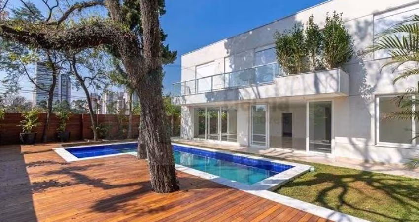 Casa de condomínio com 786,97m2 no Brooklin 4 suítes e 8 vagas