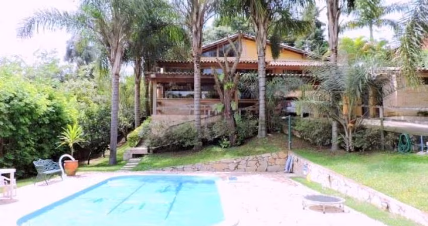 Excelente oportunidade para você, venha conhecer este magnífico imóvel no bairro Chácara Vale do Rio Cotia e surpreenda-se com esta oferta.