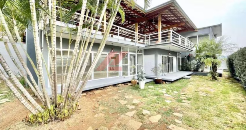 Venda de Casa em Condomínio de Luxo em Cotia-SP, Parque São Paulo, 4 quartos, 4 suítes, 5 banheiros, 1 sala, 4 vagas, 400,82m².