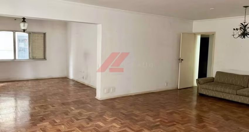 Apartamento à venda no Jardim Paulista, São Paulo-SP: 2 quartos, 1 suíte, 1 sala, 2 banheiros, 1 vaga, 154m². Venha conferir!