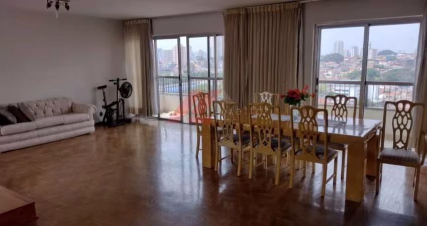 Apartamento à venda em São Paulo-SP, Parque da Mooca: 3 quartos, 1 suíte, 1 sala, 3 banheiros, 2 vagas, 202m². Imperdível!