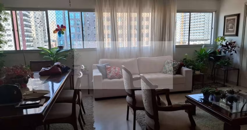 Imperdível! Apartamento à venda em São Paulo-SP, Vila Cordeiro. 4 quartos, 1 suíte, 2 salas, 4 banheiros, 2 vagas, 160m².
