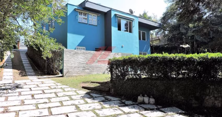 Imóvel de luxo em condomínio na Vila Appia Antica em Carapicuíba-SP: 6 quartos, 6 suítes, 2 salas, 6 banheiros, 8 vagas, 550m².