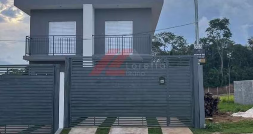 Excelente oportunidade! Casa em condomínio à venda em Cotia-SP, bairro Água Espraiada. Com 3 quartos, 1 suíte, 1 sala, 2 banheiros, 2 vagas de garagem e 96,25 m² de área. Confira!